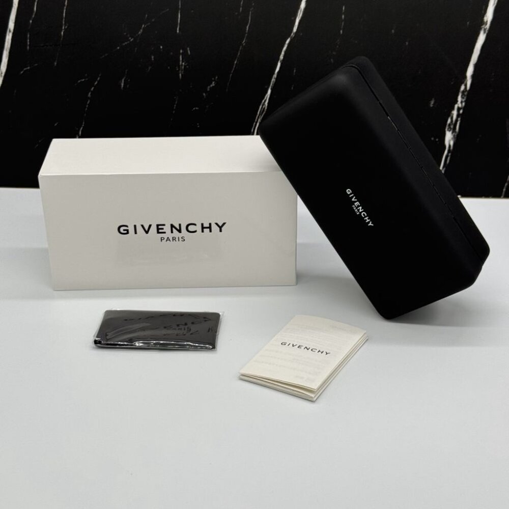 NEW GV40078I 01A GIVENCHY WOMEN SUNGLASSES BLACK CAT EYE EYEWEAR GIVENCHY - Picture 9 of 9
